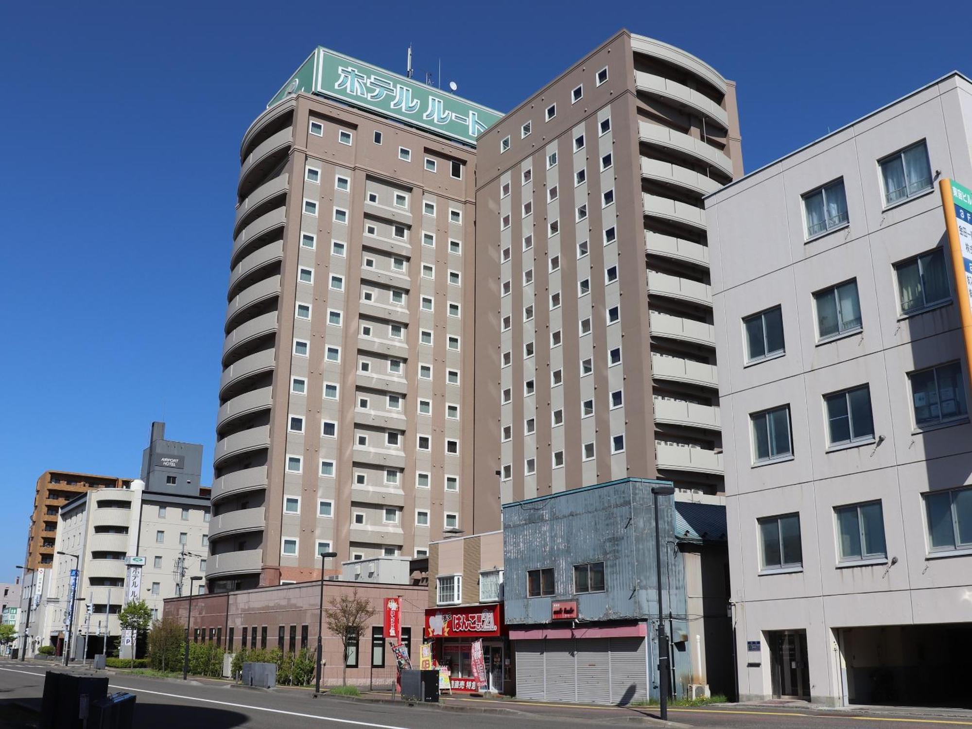 Hotel Route-Inn Chitose Ekimae Bagian luar foto